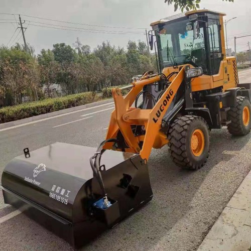 鏟車安裝清掃裝置 改裝清掃車 掃路車價格
