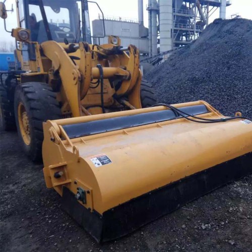 928鏟車清掃器 滑移裝載機清掃器 裝載機改清掃器 前進清掃