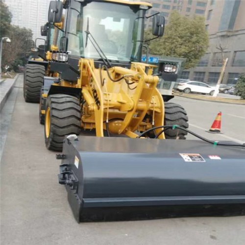 山貓裝載機清掃器-凱斯卡裝載機清掃車公司