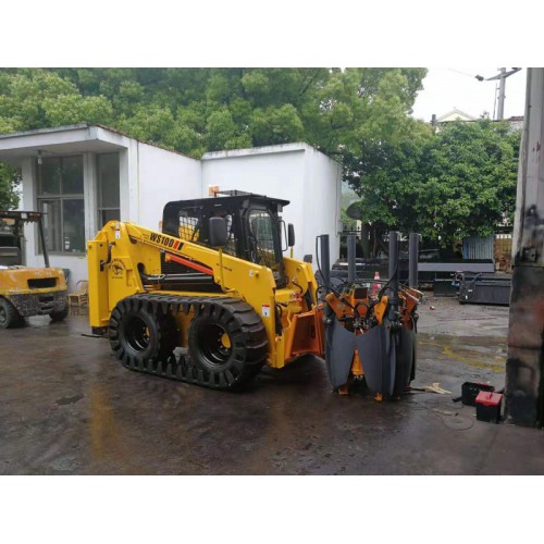 徐工鏟車(chē)清掃,柳工鏟車(chē)清掃,港口碼頭50鏟車(chē)清掃機(jī)，滑移清掃
