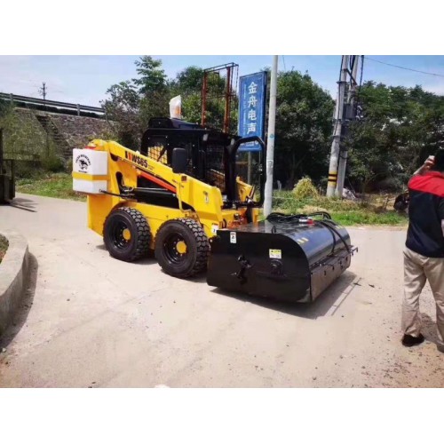 鏟車(chē)改清掃車(chē) 鏟車(chē)改掃路車(chē) 鏟車(chē)改清掃機(jī) 滑移清掃器