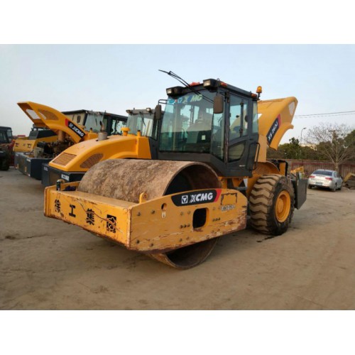 二手22噸震動壓路機(jī),二手徐工22噸壓路機(jī)購買