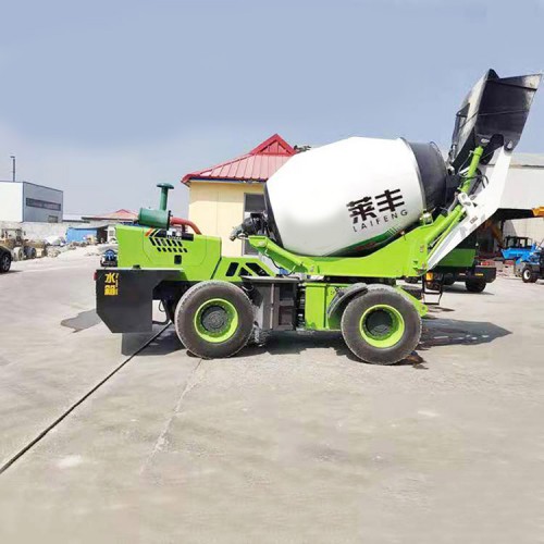 廠家小型自上料攪拌車  建筑工地專用全自動攪拌車 廠家直銷
