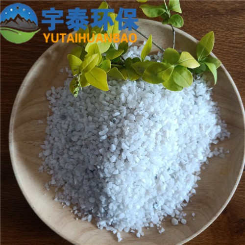 多種規(guī)格石英砂過濾材料