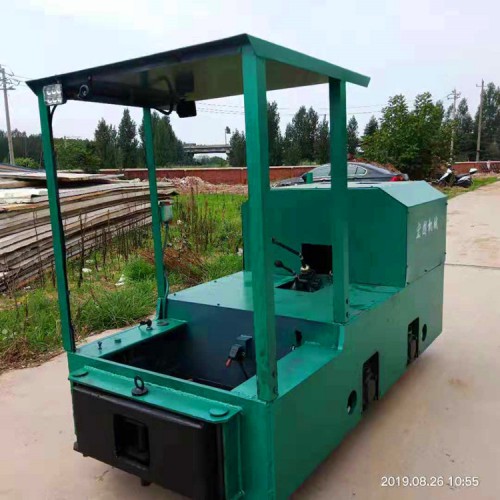 礦用2噸柴油機(jī)車 柴油軌道礦車
