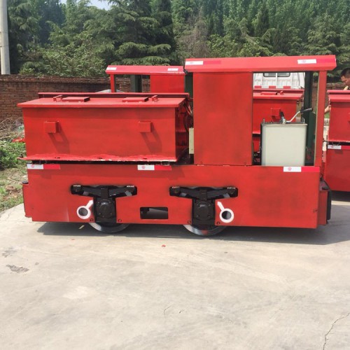 牽引20噸電機(jī)車 防爆礦用5噸牽引機(jī)車