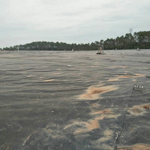 沼液池頂部覆蓋HDPE土工膜