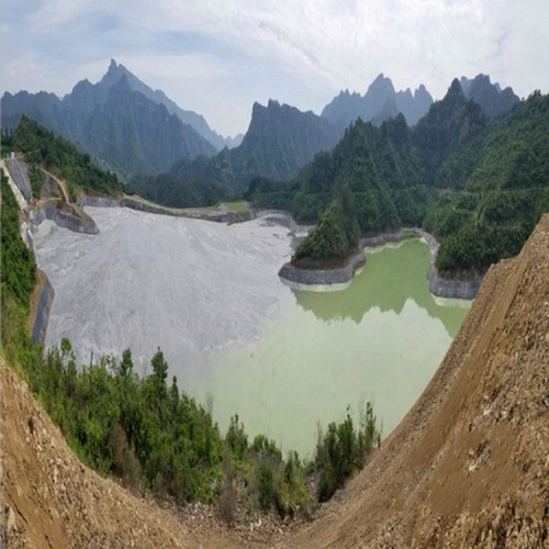 景觀湖防滲900g復合土工膜焊接施工方法