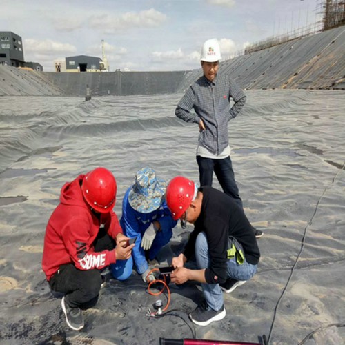 防滲復(fù)合土工膜廠家 2.0mm土工膜填埋場土工膜