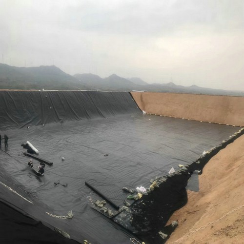 倉(cāng)庫(kù)防滲用1.2mmHDPE防滲膜可量尺定做