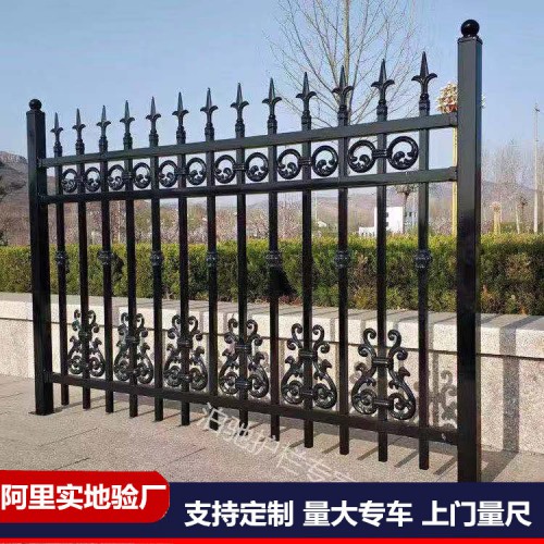 小區(qū)護欄 廠家直銷 別墅黑色鐵藝圍欄 鋅鋼護欄