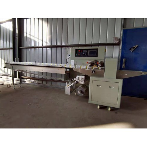 醫(yī)用保健棉簽包裝機(jī)全自動(dòng)設(shè)備枕式包裝機(jī)廠家