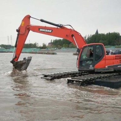 水陸挖掘機(jī)出租