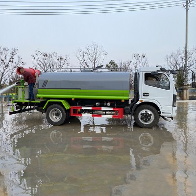 東風(fēng)福瑞卡園林噴灑車 市區(qū)灑水降塵車 廠家供應(yīng) 價(jià)格優(yōu)惠