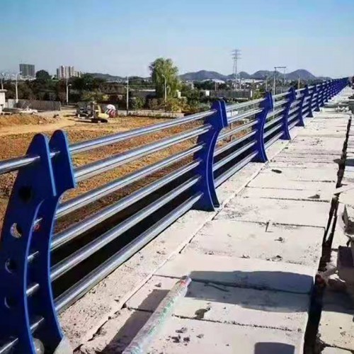 不銹鋼護欄 不銹鋼道路護欄 道路橋梁兩側(cè)扶手護欄