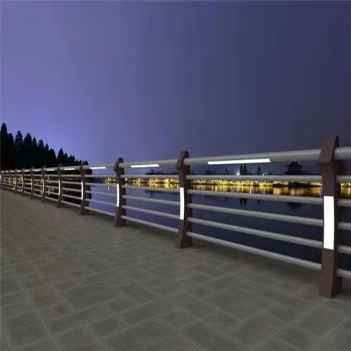 防撞橋梁護(hù)欄多少錢(qián)
