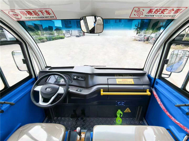 8電動消防車